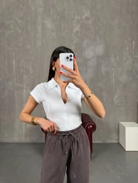 Beyaz Polo Yaka Ön Fermuarlı Tshirt Gaus00191GausTSHIRTGU1001443