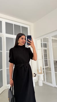 Siyah Kuşaklı Triko Midi Elbise GAUS-02144GAUSELBİSEGAUS-02144