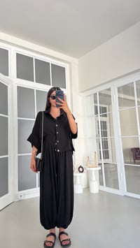 Siyah Yarasa Kol Çıtçıt Düğmeli Ceket Beli Lastikli Şalvar Pantolon İkili Modal Takım GAUS-01835GAUSSuitsGAUS-01835