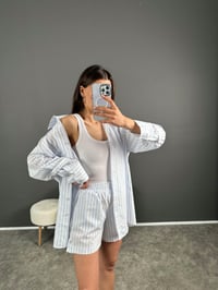 Beyaz Mavi Çizgili Zr Model Şortlu Gömlek TakımGausTAKIMGU007895