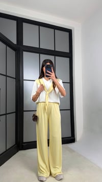 Sarı Şal Detaylı Basic Tshirt Beli Lastikli Pantolon İkili Eşofman Takımı GAUS-01284GAUSTAKIMGAUS-01284