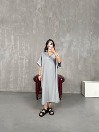 Gri V Polo Yaka Yandan Yırtmaçlı Keten Elbise Gaus00164GausELBİSEGU1001375
