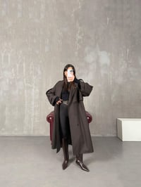 Elsa Acı Kahve Kuşaklı Poliviskon Astarlı Tasarım Premium TrençkotGausKABANGU100357