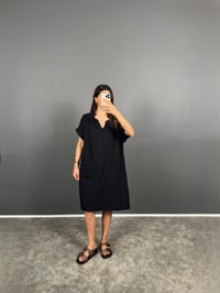 Alga Siyah Müslin Keten Cepli Midi ElbiseGausELBİSEGU008591
