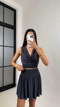 Antrasit Degaje Yaka Beli Lastikli Crop Etek İthal Kumaş Takım Gaus00555GausTAKIMGU1002292