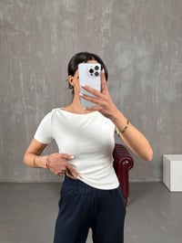 Nira Krem Kayık Yaka TshirtGausTSHIRTGU100895