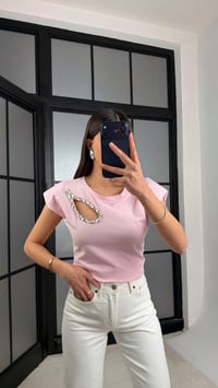 Pembe Vatkalı Taş Detaylı Muadil Bluz GAUS-01282GAUSالبلوزات GAUS-01282