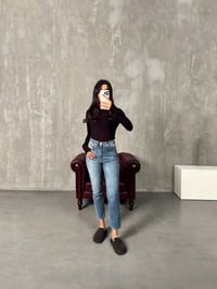 Kow Yıkamalı Mavi ZR Kesik Paça Mom JeanGausDENİM PANTOLONGU00903871