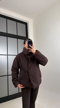 Acı Kahve Astarlı Bağlama Detaylı Şişme Mont GAUS-01011GAUSMONTGAUS-01011