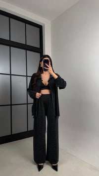 Siyah Taş Detaylı Gömlek Crop Beli Lastikli Pantolon Tasarım Takım GAUS-00919GAUSTAKIMGAUS-00919