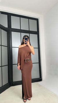 Kahve Tek Omuz Yarasa Kol Premium Elbise GAUS-01430GAUSELBİSEGAUS-01430