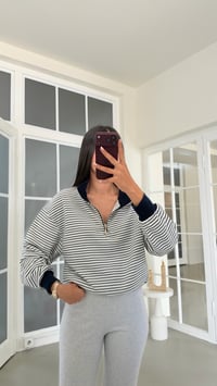 Lacivert Fermuarlı Çizgili Sweatshirt GAUS-02129GAUSSWEATSHIRTGAUS-02129
