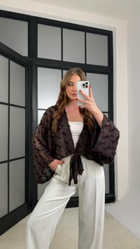 Acı Kahve Püsküllü Bağlama Detaylı Kimono GAUS-01277GAUSHIRKAGAUS-01277