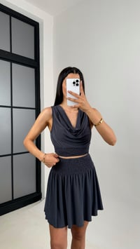 Antrasit Degaje Yaka Beli Lastikli Crop Etek İthal Kumaş Takım Gaus00555GausTAKIMGU1002292