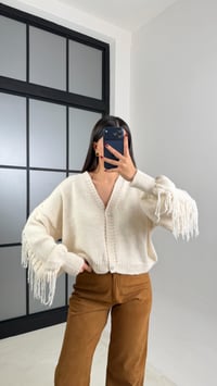 Ekru Saçaklı Düğmeli Triko Crop Hırka GAUS-00749GAUSHIRKAGAUS-00749