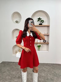 Tiyon Kırmızı Düğme Detaylı Beyaz Bebe Yaka Tüvit ElbiseGausELBİSEGU00903714