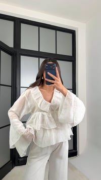 Ekru Fırfır Detaylı Transparan Bluz GAUS-01233GAUSGÖMLEKGAUS-01233