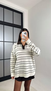 Beyaz Polo Yaka Çizgili Triko Kazak GAUS-00601GAUSKAZAKGAUS-00601