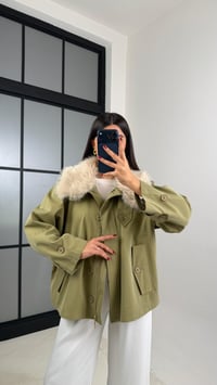 Yeşil Yaka Kürk Detaylı Astarlı Trençkot GAUS-00660GAUSTRENÇKOTGAUS-00660