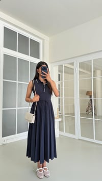 Lacivert Polo Yaka Muadil Beli Lastikli Pileli Elbise GAUS-01669GAUSELBİSEGAUS-01669