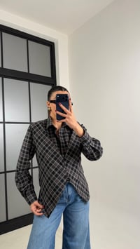 Siyah Ön Düğme  Detaylı Kuşaklı Vatkalı Tasarım Gömlek GAUS-00769GAUSShirtGAUS-00769