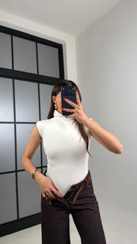 Ekru Balıkçı Yaka Sıfır Kol ZR Model Bodysuit GAUS-00942GAUSBODYSUİTGAUS-00942