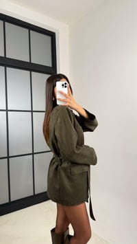 Haki Kuşaklı Vatkalı Astarlı Tasarım Süet Ceket GAUS-00568GAUSCEKETGAUS-00568