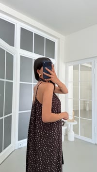 Acı Kahve Ayarlanabilir Askılı Fularlı Astarlı Puantiye Desenli Elbise GAUS-01666GAUSELBİSEGAUS-01666