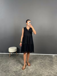 Siyah Püsküllü Sıfır Kol Keten ElbiseGausELBİSEGU008467