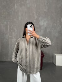 Patis Vizon Gri Çizgili V Yaka Oversize GömlekGausGÖMLEKGU100627