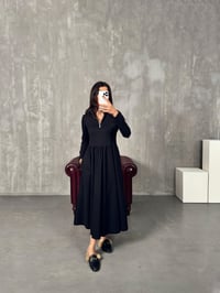 Rebu Siyah Yaka Fermuarlı ElbiseGausELBİSEGU00904022