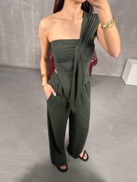 Yeşil Asimetrik Kesim Bluz Pantolon Sandy Kumaş Takım Gaus00234GausTAKIMGU1001540