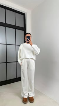 Beyaz Bisiklet Yaka Sweatshirt Beli Lastikli Eşofman İkili Modal Takım GAUS-00598GAUSTAKIMGAUS-00598