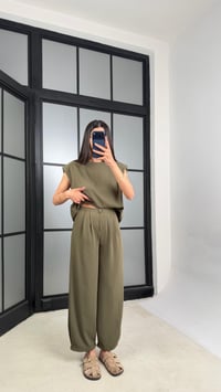 Yeşil Vatkalı Bluz Beli Lastikli Pantolon Krep Kumaş Takım GAUS-01485GAUSTAKIMGAUS-01485