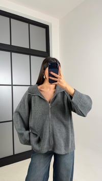 Antrasit Fermuarlı Ters Dikiş Detaylı Hırka GAUS-00760GAUSHIRKAGAUS-00760