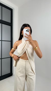 Taş Boyundan Bağlamalı Sırt Dekolteli Bluz Pantolon Tasarım İkili Keten Takım Gaus00684GausTAKIMGU1002579
