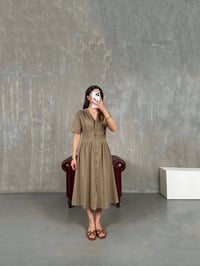 Kahve V Yaka Düğmeli Keten Midi Boy Elbise Gaus00169GausELBİSEGU1001391