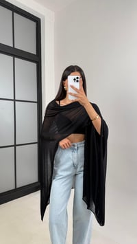 Siyah Md Muadil Tasarım Triko Pelerin GAUS-01185GAUSTRİKOGAUS-01185