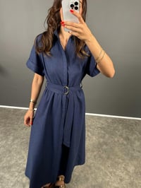 Vian Lacivert Gizli Düğmeli Kemerli Keten ElbiseGausELBİSEGU008739