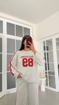 Gri Şeritli Baskılı Sweatshirt Beli Lastikli Pantolon İkili Takım GAUS-02235GAUSTAKIMGAUS-02235