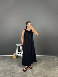 Hermia Siyah İthal Kumaş Boyundan Bağlamalı ElbiseGausELBİSEGU008302