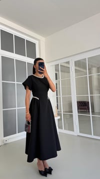 Siyah Taş Detaylı Midi Elbise GAUS-01683GAUSELBİSEGAUS-01683