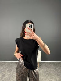 Vatkalı Siyah Kısa Kol TshirtGausTSHIRTGU004416