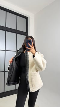 Ekru Deri Astarlı Cep Detaylı Peluş Ceket GAUS-00684GAUSCEKETGAUS-00684