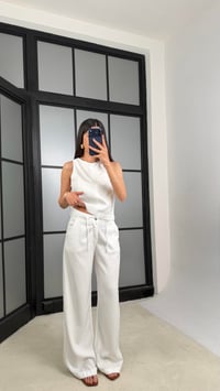 Beyaz Fermuarlı Bluz Beli Kuşaklı Pantolon İkili Denim Takım GAUS-01379 GAUS-01512GAUSTAKIMGAUS-01512