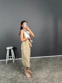 Elle Bej Kemerli Yandan Cepli Elbise GausELBİSEGU008137