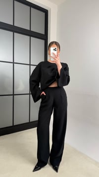 Siyah Asimetrik Yaka Yan Düğme Detaylı Gömlek Beli Lastikli Pantolon Tensel Takım GAUS-01163GAUSTAKIMGAUS-01163