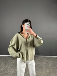 Soft Haki Salaş Oversize Gömlek GausGÖMLEKGU004543