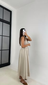 Taş Sıfır Kol Önü Düğmeli Kuşaklı Elbise GAUS-0051GAUSELBİSEGAUS-0051