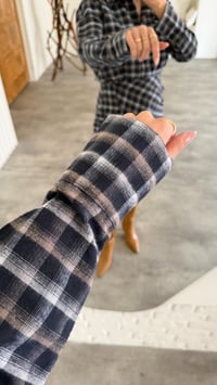 Lacivert Düğmeli Ekose Desenlii Muadil Gömlek Elbise GAUS-00877GAUSELBİSEGAUS-00877
